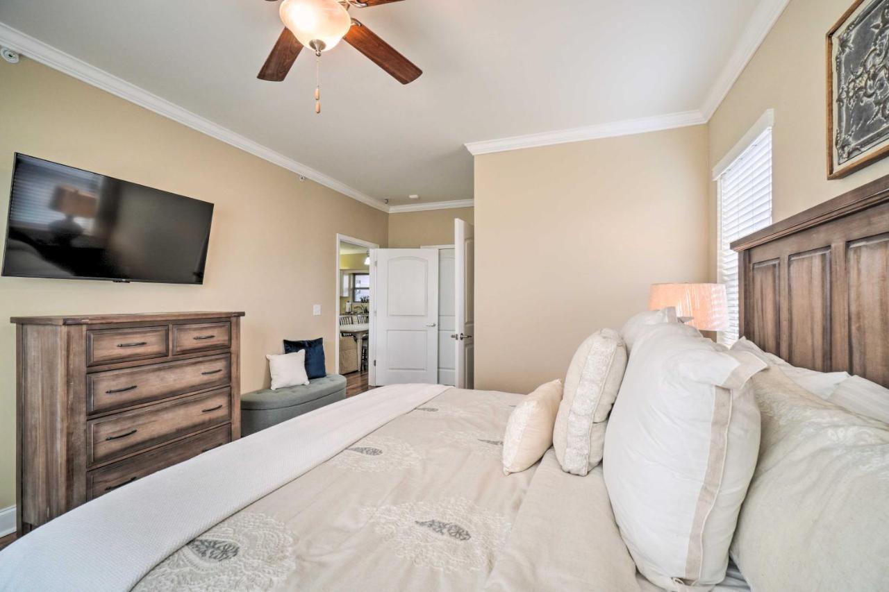 Chic Townsend Condo With Saltwater Pool! Экстерьер фото